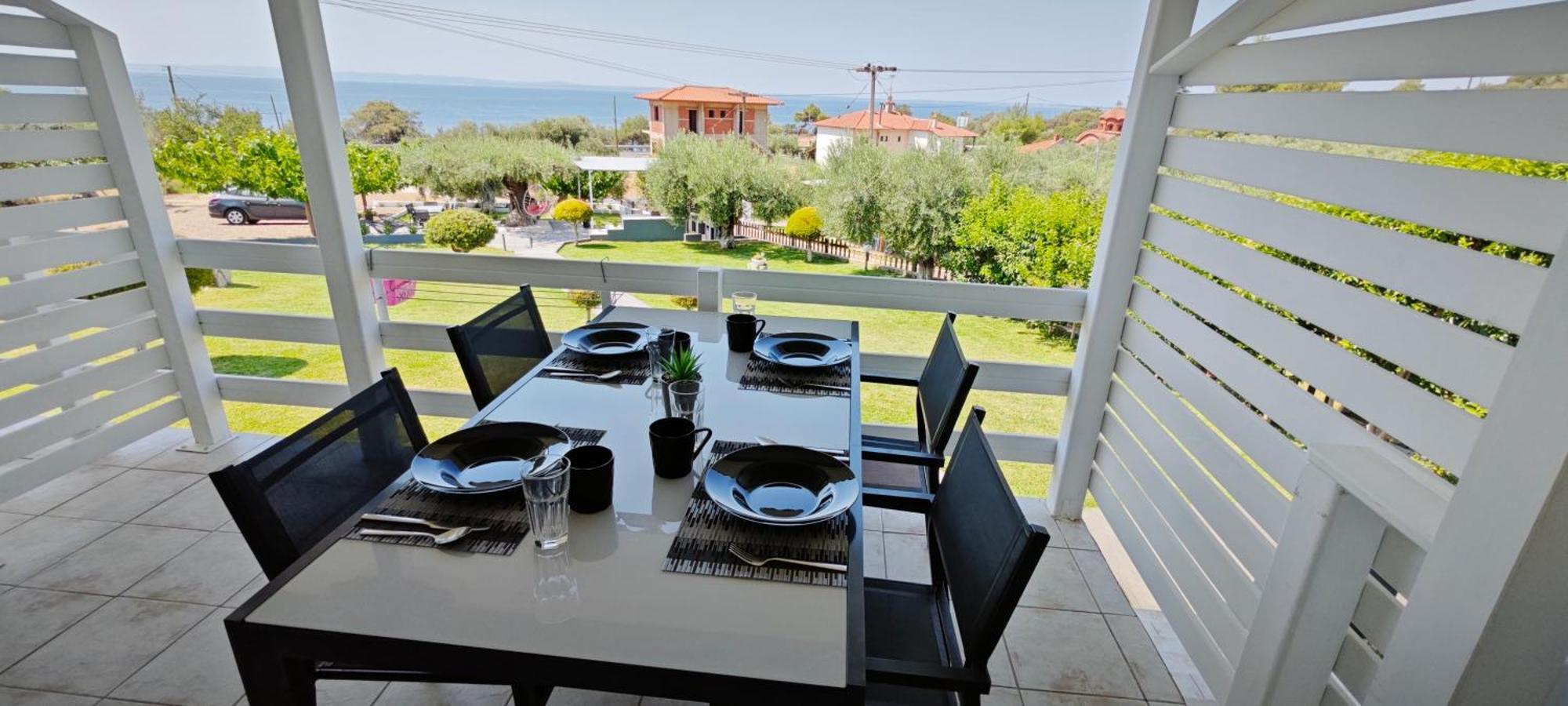 Garlis Apartment